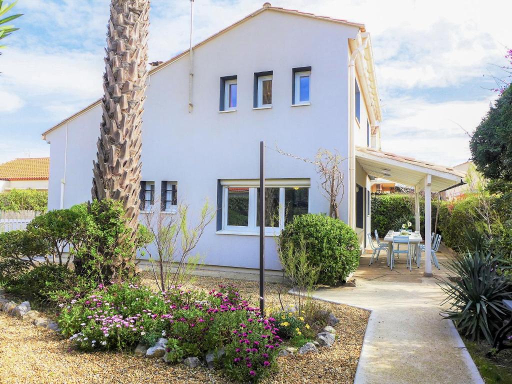 Holiday Home Les Vives , 11100 Narbonne-Plage