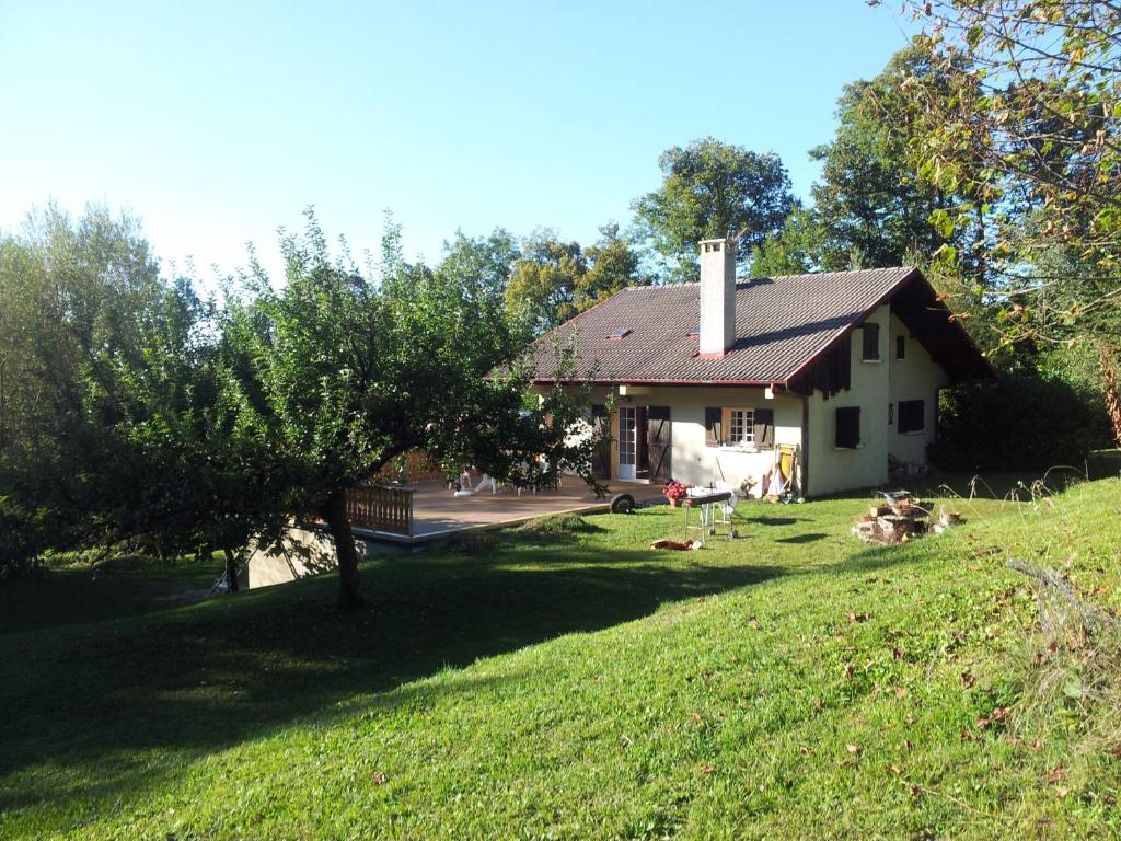 Holiday home Maison de la litiére 60, Chemin De La Litiere, 73100 Pugny-Chatenod