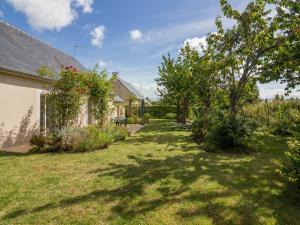 Maison de vacances Holiday Home Maison Les Hortensias  35730 Pleurtuit Bretagne