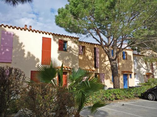 Holiday Home Marina 1