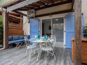 Holiday Home Marina Gold