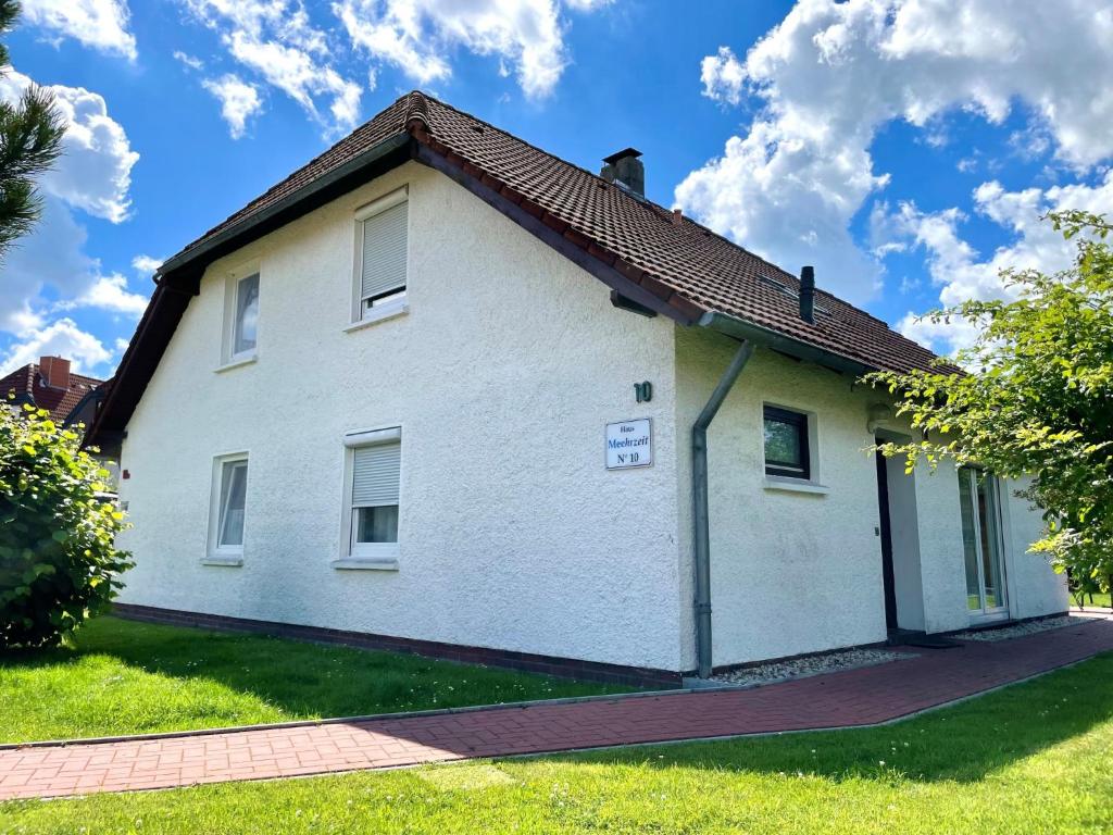 Holiday Home Mee - hrzeit - HOK106 , 26434 Hooksiel