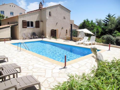Holiday Home Paulinette - AGU255