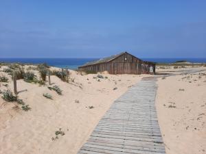 Holiday Home Petrocq - LIT120