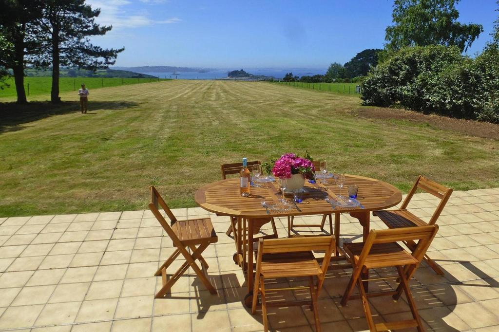 Maison de vacances Holiday Home Plougasnou - BRE05106h-F  29630 Plougasnou