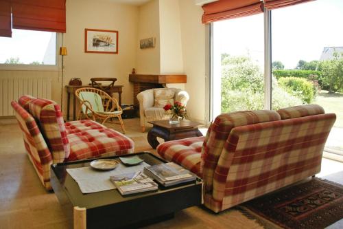 Holiday Home Plougasnou - BRE05456-F