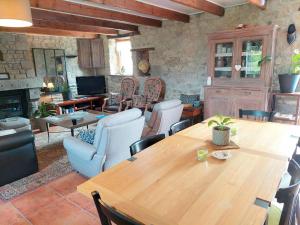 Holiday home, Plounévez-Lochrist