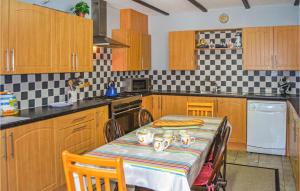 Holiday home Poullaouen KL-1617