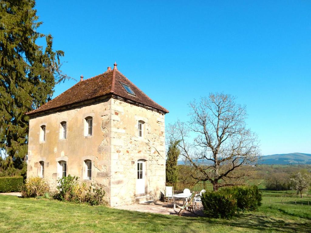 Maison de vacances Holiday Home Premier gîte de Bouton - BVR300  71990 La Grande-Verrière