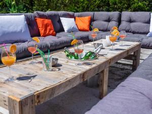 Holiday Home Quelvezin