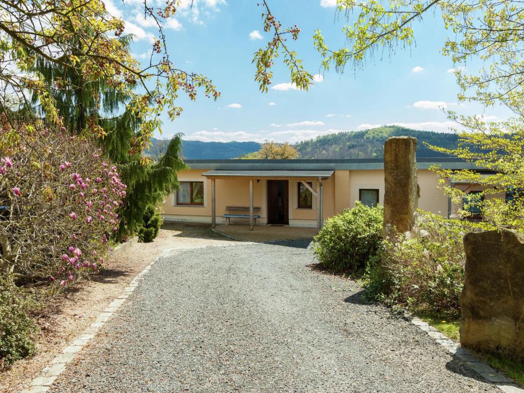 Holiday home right in the heart of Saxon Switzerland with garden pool and amazing view , 1855 Mittelndorf