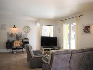 holiday home, Roaix