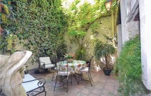 Maison de vacances Holiday home Rue Mlle de Seyt de Pievert  84510 Caumont-sur-Durance Provence-Alpes-Côte d\'Azur