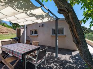 Holiday Home Rutili - Gerard - CTN265