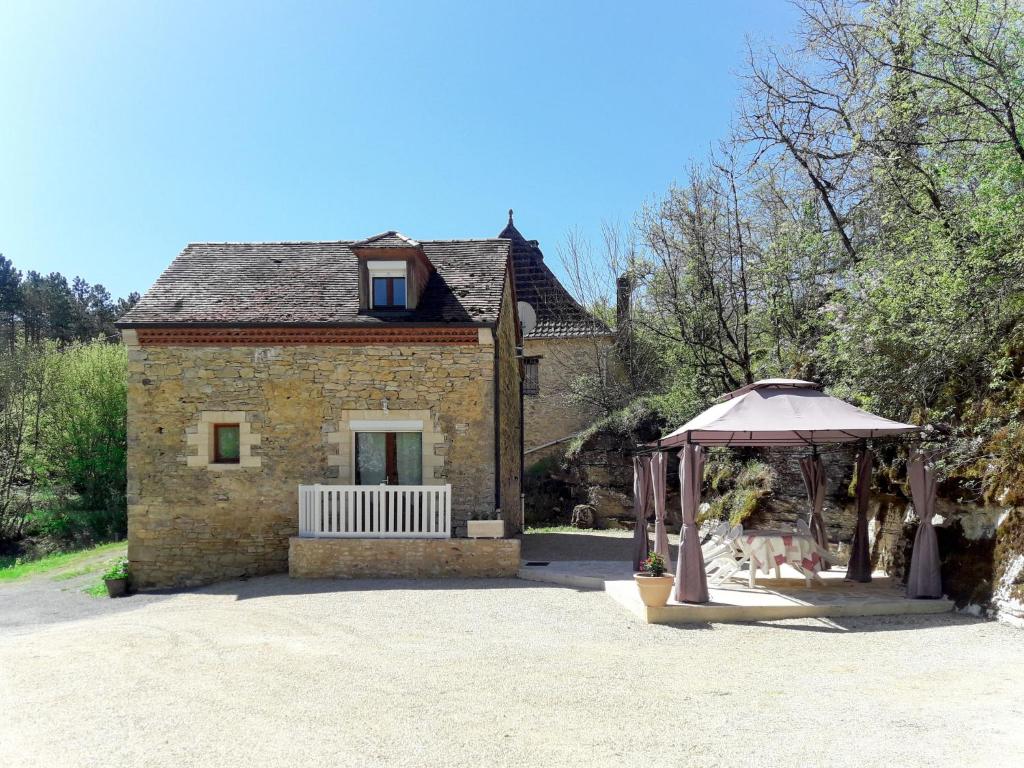 Maison de vacances Holiday Home Saint Avit - DGC400  46340 Dégagnac