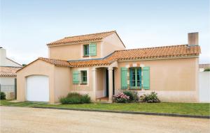 Holiday home Saint Jean de Monts 43 with Outdoor Swimmingpool