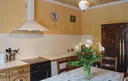 Holiday Home Saint Jean-Trolimon - 02