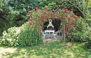 Holiday Home Saint Jean-Trolimon - 02
