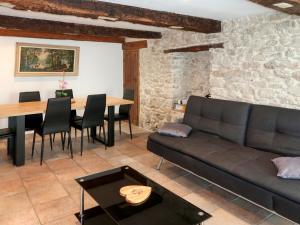 Holiday Home Serena - LMA100