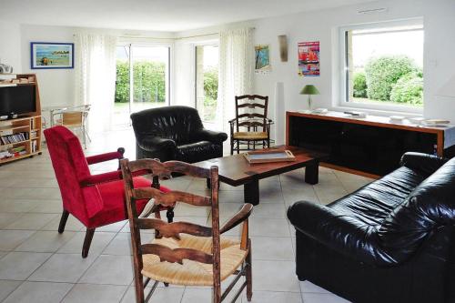 Holiday Home St- Gildas-de-Rhuys - BRE04131-F