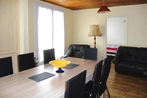 Holiday Home St- Gildas-de-Rhuys - BRE04302-F