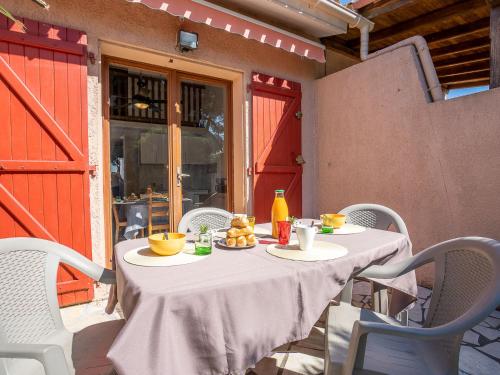 Holiday Home Thalassa-3