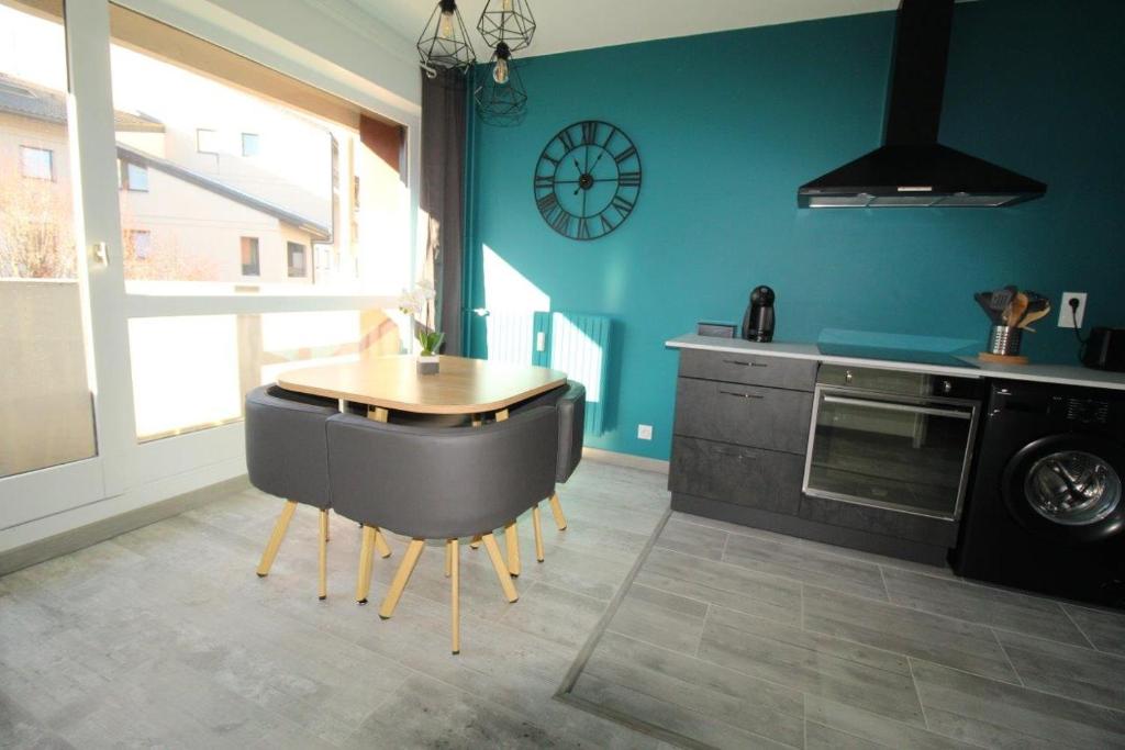 Holiday Home Ti Maen