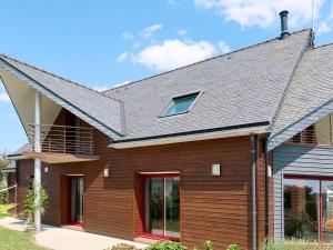 Holiday Home Ty Annik - TGC115