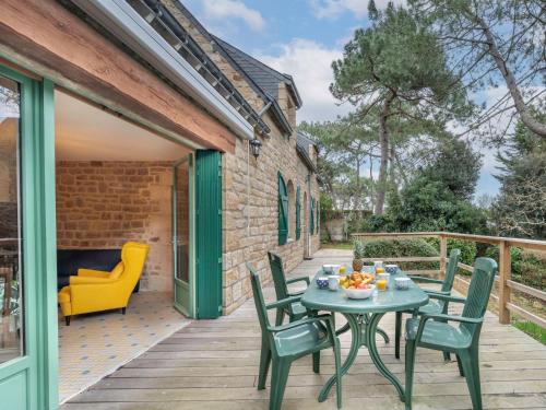 Holiday Home Ty Arno