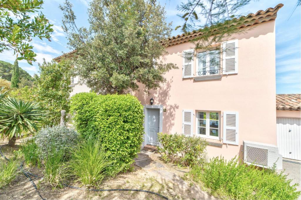 Holiday Home Ty Bihan - LOY114 29750 Loctudy