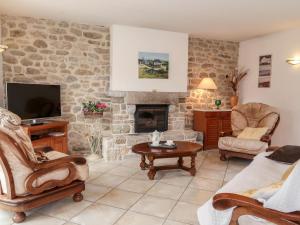 Holiday Home Ty Breiz - POE102