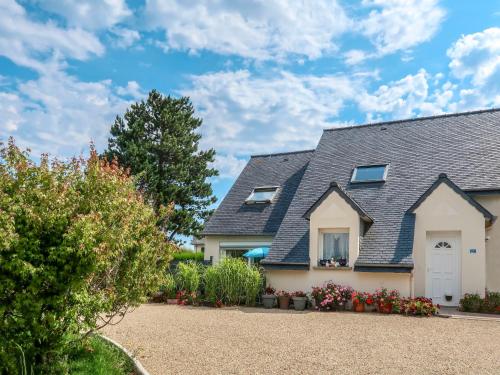 Holiday Home Ty-Rozen - LOQ219