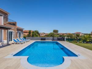 Holiday Home Villa Kambu