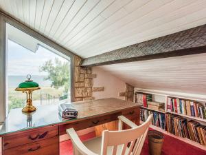 Holiday Home Villa Pieds Dans l'Eau Enez Thinic