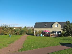 Maison de vacances Holiday Home Village des Dunes - CEZ310  50710 Créances Normandie