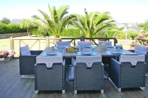 Holiday home with indoor pool, jacuzzi and sauna, Plouarzel