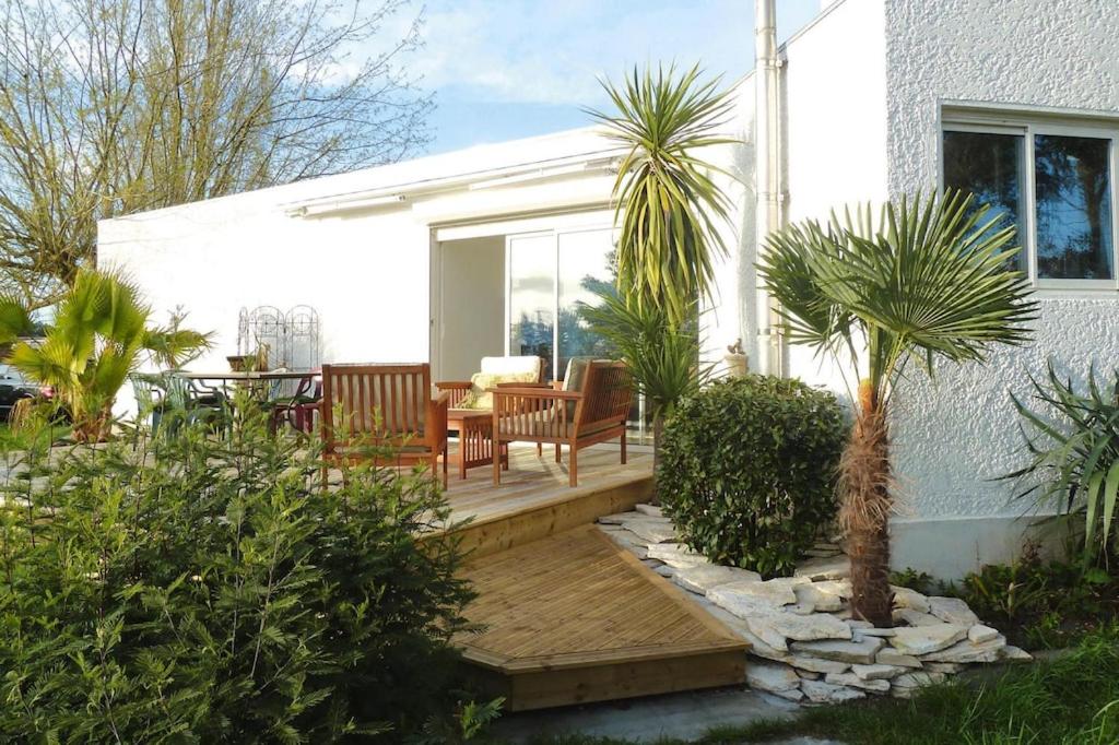 holiday home with indoor pool, Le Porge , 33680 Le Porge