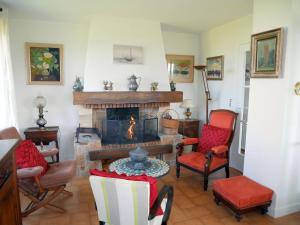 Holiday home with sea views, Lampaul-Plouarzel