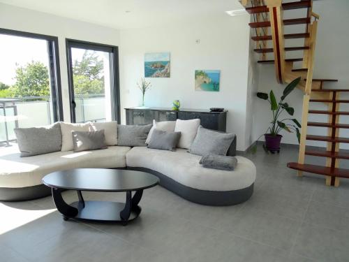 Holiday home with sea views, St Nic
