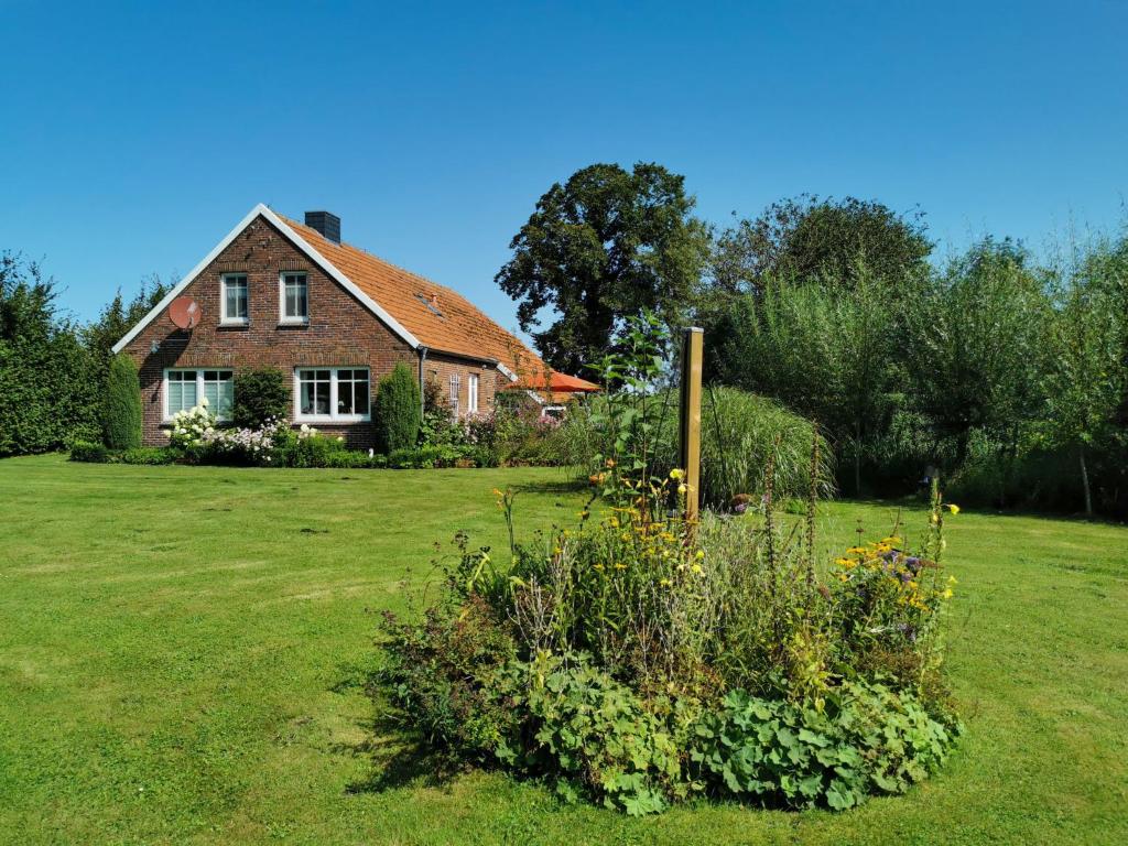 Holiday Home Witten , 26427 Moorweg