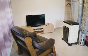 Holiday Home Wutha-Farnoda;Mosbach with Fireplace I