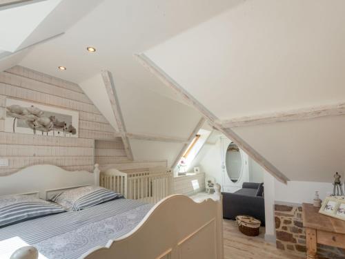 Holiday Home Zoé - CEZ407