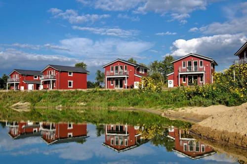 Holiday homes by the lake in the Geesthof holiday park, Hechthausen