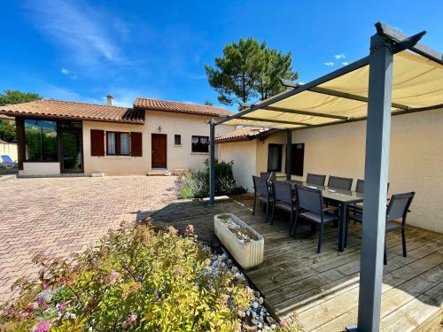 Holiday house close to the ocean in Lacanau-Ocean