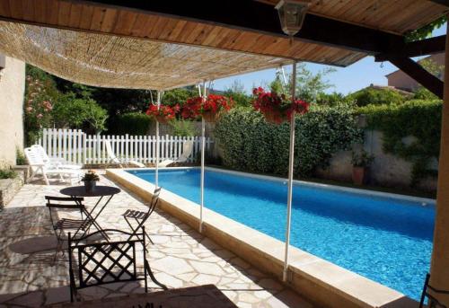 Holiday house for rent with private pool near Gordes - Luberon - Provence
