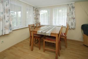 Holiday Village on the Vineyard, Dobbrikow