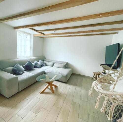 Home Romy