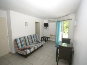 Homely Holiday Home in Moriani Plage with Pool
