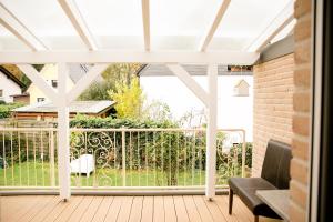 HOUSE - GARDEN - FOREST - TOP ROAD CONNECTION
