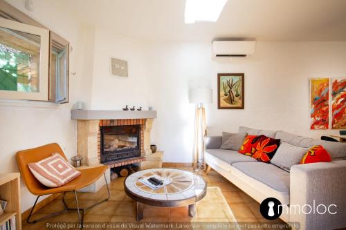 House in a quiet area with Garden and parking space